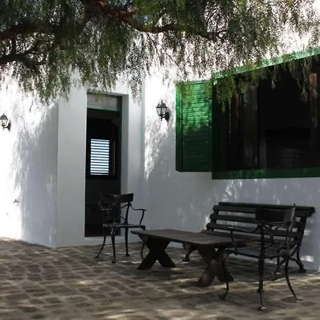 Sleeps 8 Pool Wifi Daire Masdache