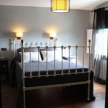 Sleeps 8 Pool Wifi Daire Masdache
